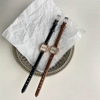 Reloj de cuarzo de moda simple de estilo coreano para mujer con esfera pequeña