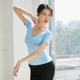 Танцевальная одежда для женщин для взрослых V-образных выстрелов с короткими рукавами.