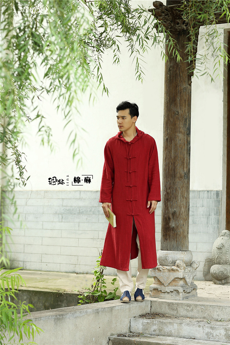 2404437728_782433305