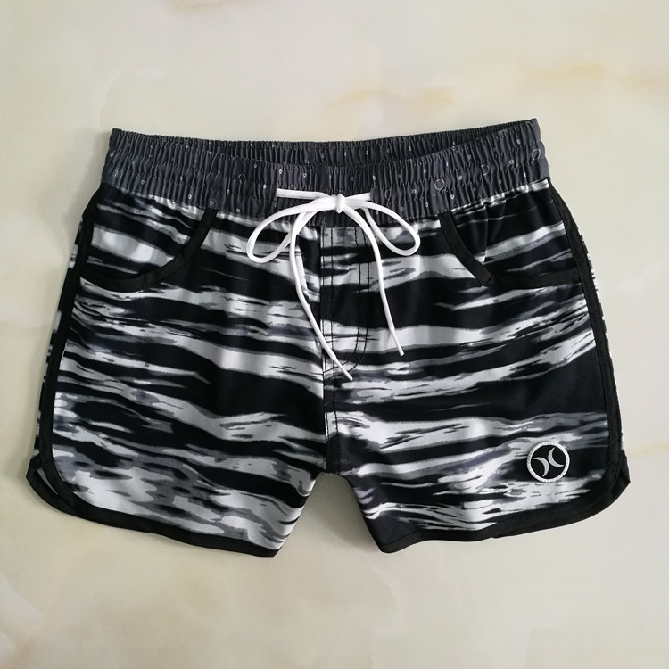 Foreign trade new women's quick-drying beach pants large size seaside surfing holiday shorts boxer loose swimming hot spring pants