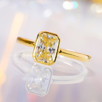 18k gold mosanstone ring female light extravagant retro classic Phnom Penh minimalist elegant engagement courting couples to the ring