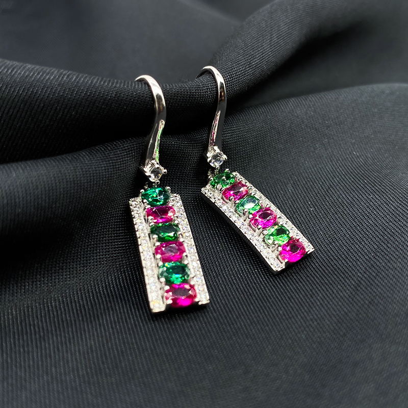 Mosanstone Earrings 18K Platinum Natural Gem Earrings Pendant earrings Earrings Fashion Brief small crowdnet red