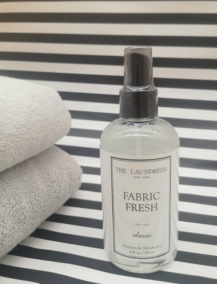 Stock the Laundress Fabric Fresh Classic Clothing Fragrance Spray Large bottle 250ml