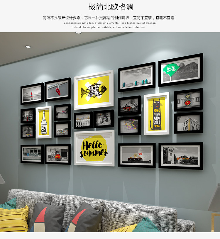 Фотография из натурального дерева, диван, настенная современная и минималистичная фоторамка 