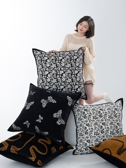 法式简约抱枕靠垫客厅沙发腰枕软装民宿酒店毛绒靠枕靠垫套不含芯