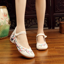 Old Beijing cloth shoes Hanfu newspaper bird front lace embroidered shoes thickened ox tendon National style square dance shoes