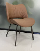 Темно коричневый