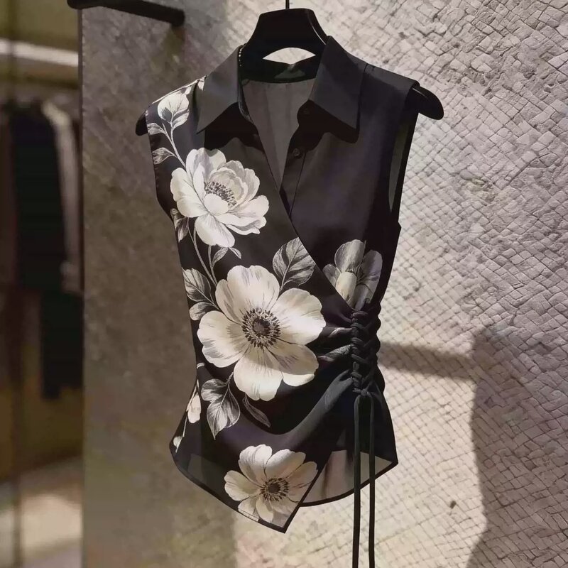 Retro Printed Lapel Sleeveless Vest for Women in Summer, Loose Design, Niche Straps, Asymmetrical High-End Tops