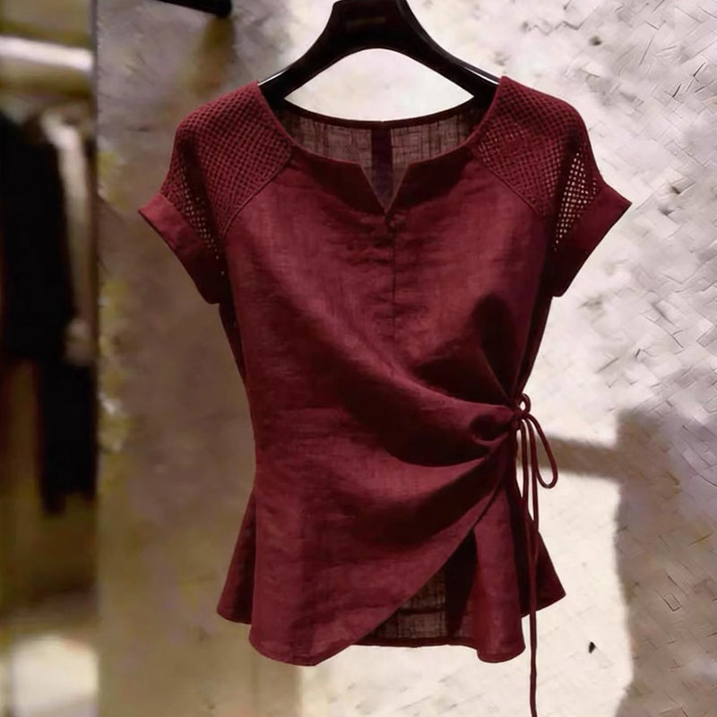 Retro Burgundy Cut Out Short-Sleeved T-Shirt for Women in Summer with Waist-Cinching Strap Design, Niche Twist-Knot Asymmetrical Top