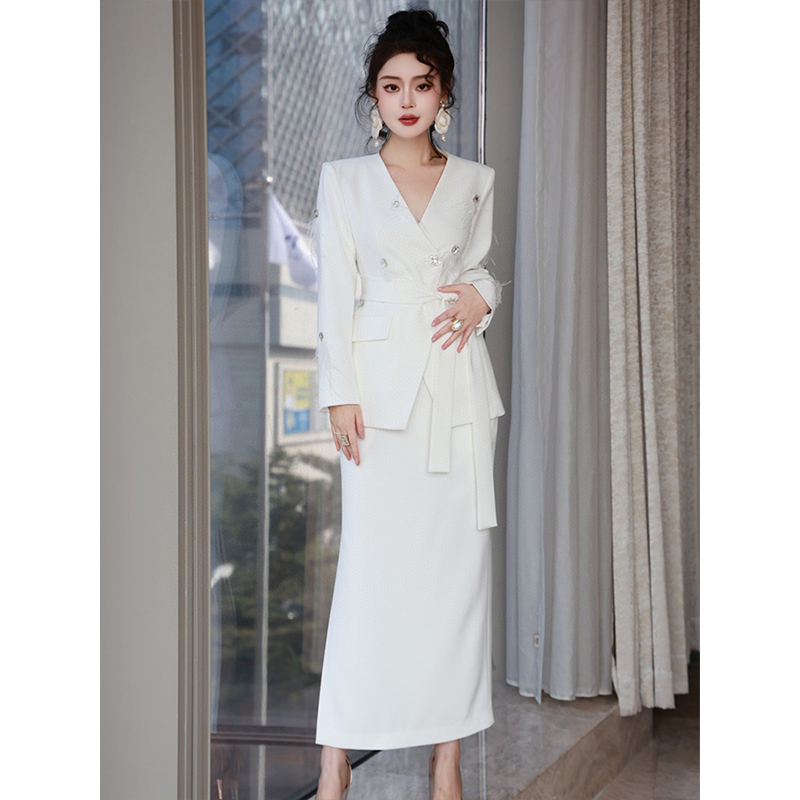 2026 Spring and Autumn New High-End Elegant V-Neck Feather and Rhinestone Suit Set for Women with Slit Skirt Formal Two-Piece Set