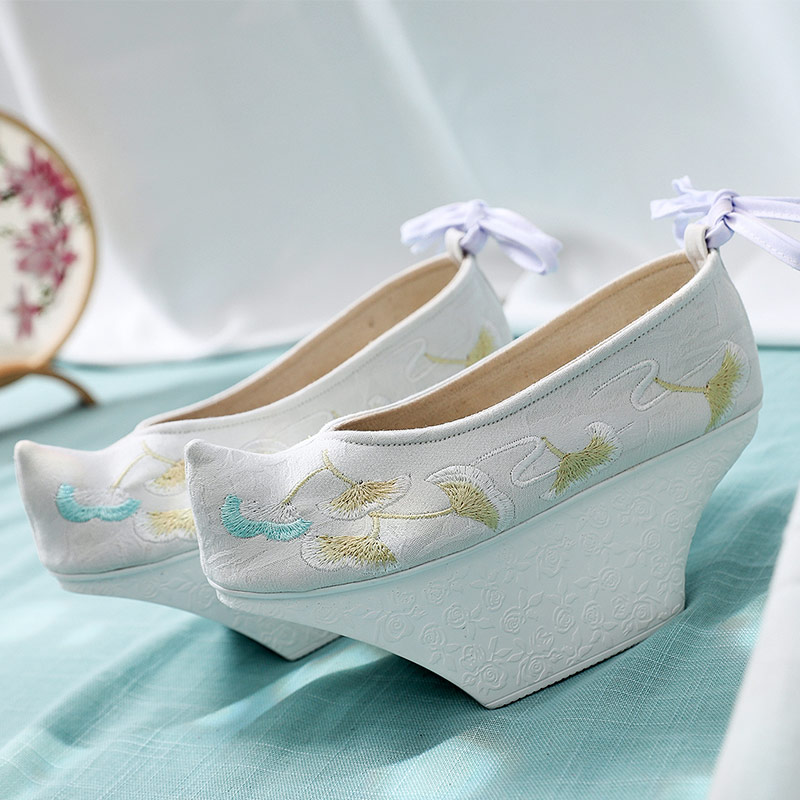 Original Hanfu women's shoes, ancient flower pot shoes, ginger shoes, Ming-made ancient style high-heeled shoes, ancient costumes, bow shoes, embroidered shoes