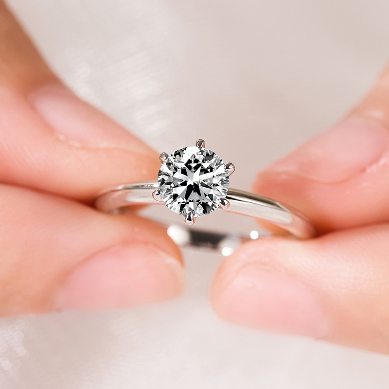 Igi Lab-Grown Diamond Ring for Women Pt950 Platinum White Gold Artificial Diamond Classic Six-Claw Wedding Diamond Ring for Women