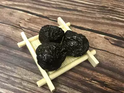 Delicious Ebony big black plum wet Ebony plum black sour plum delicious 200g