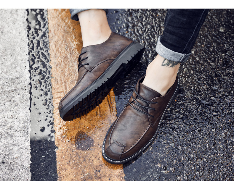 Height-Enhancing Shoes Image 9