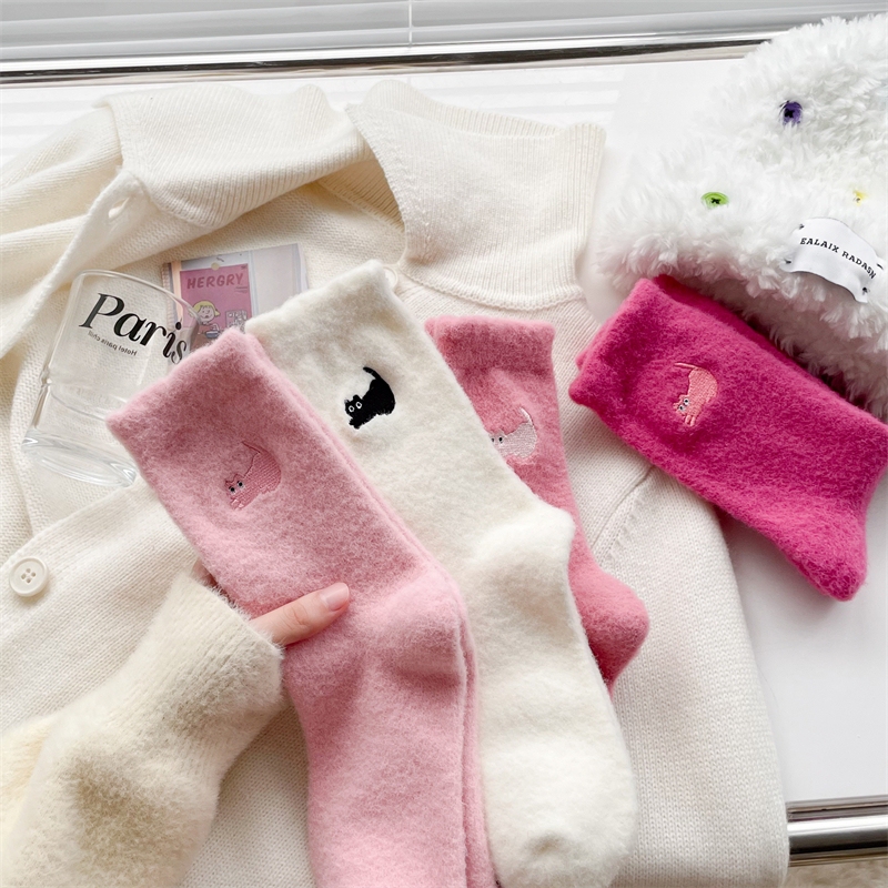 Australian Wool Socks for Women, Pink, Cute Mid-Calf Socks, Autumn and Winter Style, Thickened, Warm, Plush, Winter Maternity Socks