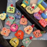 Мультяшный шерстяной войлок, забавный японский аксессуар, мультяшная универсальная брошь, булавка, японские и корейские, монстрик