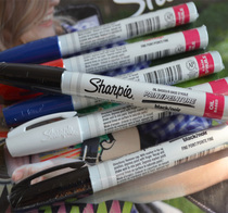 American Sanfu sharpie paint painted paint pen white black ceramic marking pen painted shoes marker pen