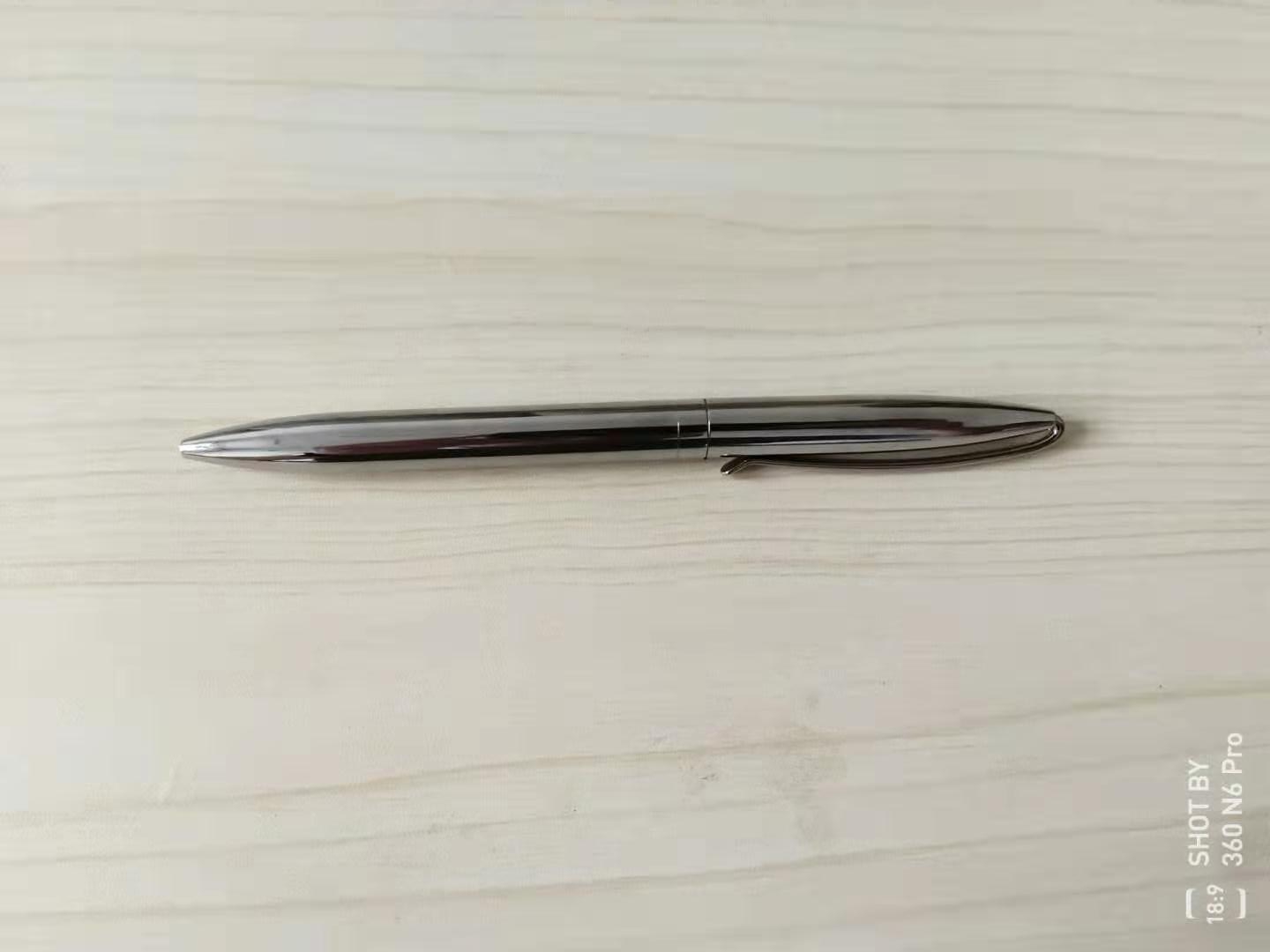 High-grade metal ballpoint pen 11 6cm rotating out core G2 refill ballpoint pen oily pen rotating oily ballpoint pen