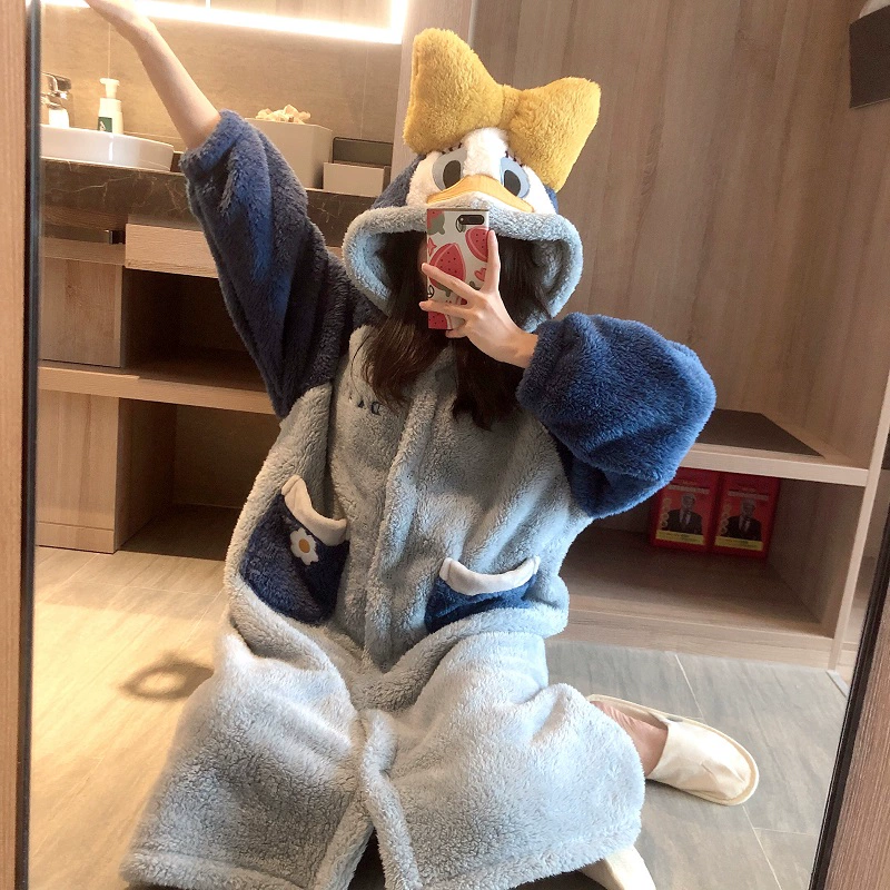 Áo khoác len pijama nữ mùa đông dài GK cùng đoạn Donald Duck Daisy phim hoạt hình Mickey váy ngủ san hô lông cừu dịch vụ tại nhà - Night Robe