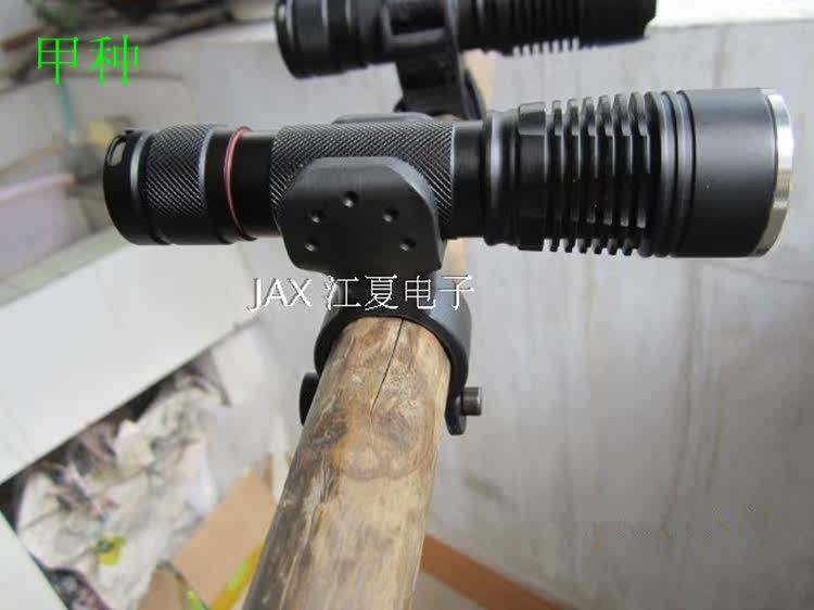 Eclairage pour vélo - phare - Ref 2398650 Image 4