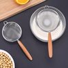 40-Mesh Fine Mesh Wooden Handle 304 Stainless Steel Colander Juice Strainer Sieve Water Draining Spoon Soup Residue Strainer Pepper Scooping Spoon