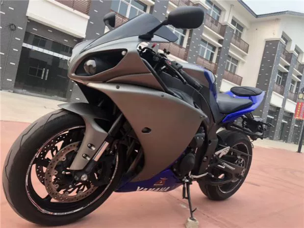 Xe thể thao đã qua sử dụng Yamaha R1 bốn xi-lanh làm mát bằng nước R6 xe máy hạng nặng phân khối lớn nhập khẩu đường đua xe đua - mortorcycles