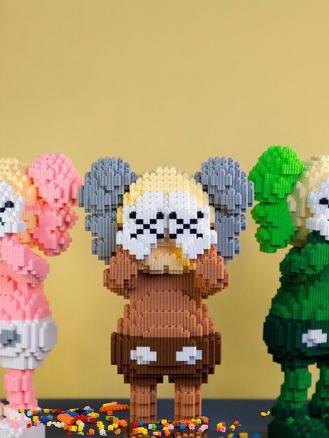 Small Particle Series Building Blocks Trendy Brand Kaws Mini Figures Sesame Street High-Difficulty Educational Toy Model for Boys and Girls