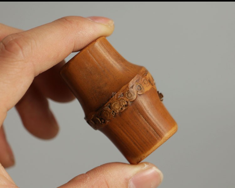 Bộ rễ cây tre già bộ vỏ cát màu tím bao gồm bộ bút nghỉ nồi tre thủ công trà đạo tre theo dõi không khớp - Trà sứ binh pha tra