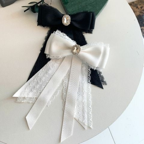 Korean Elegant Bow Tie Rhinestone Butterfly Preppy Brooch Pin Professional Shirt Collar Flower Black and White Lace Pin