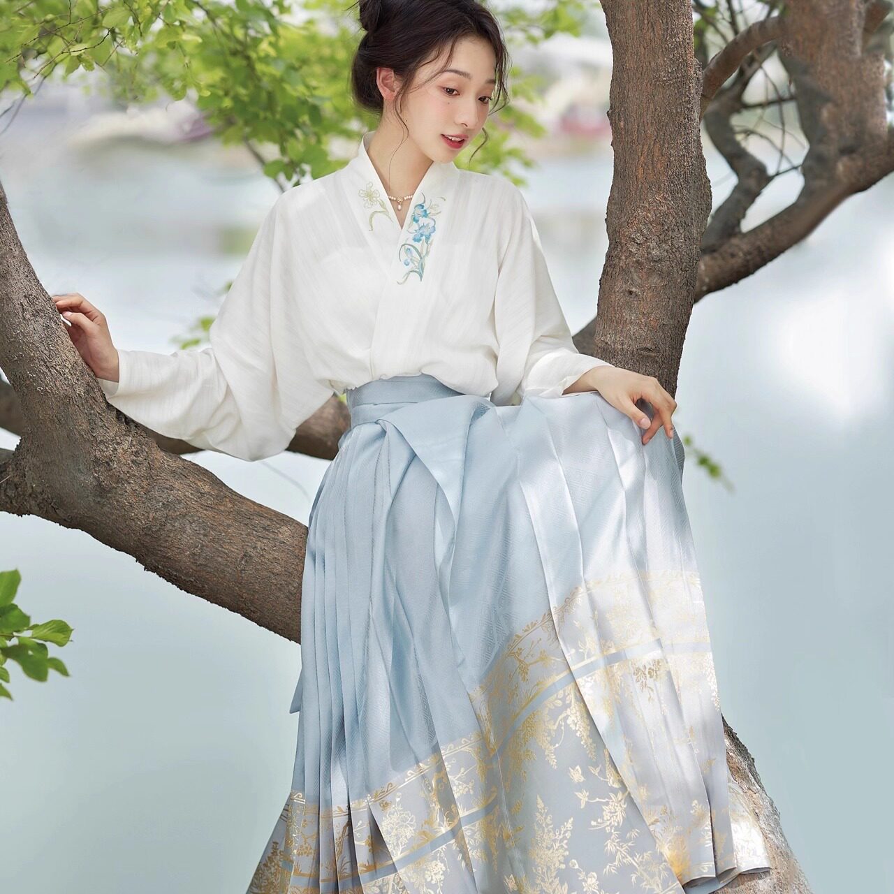 金友一佳曼亭方オリジナル漢服女性用絶妙な新中国風普段使い高級スリム馬面スカートセット