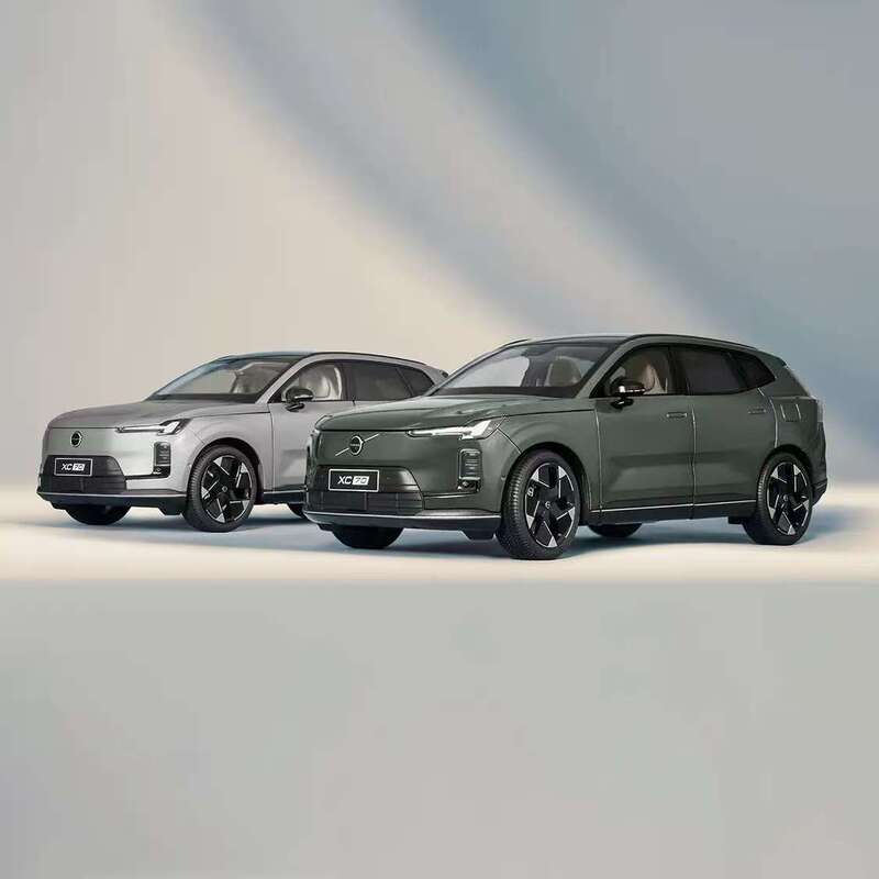Volvo Xc70 Car Model 1:18 Scale Car Model Volvo Xc70 Car Model 1:18 Scale Car Model