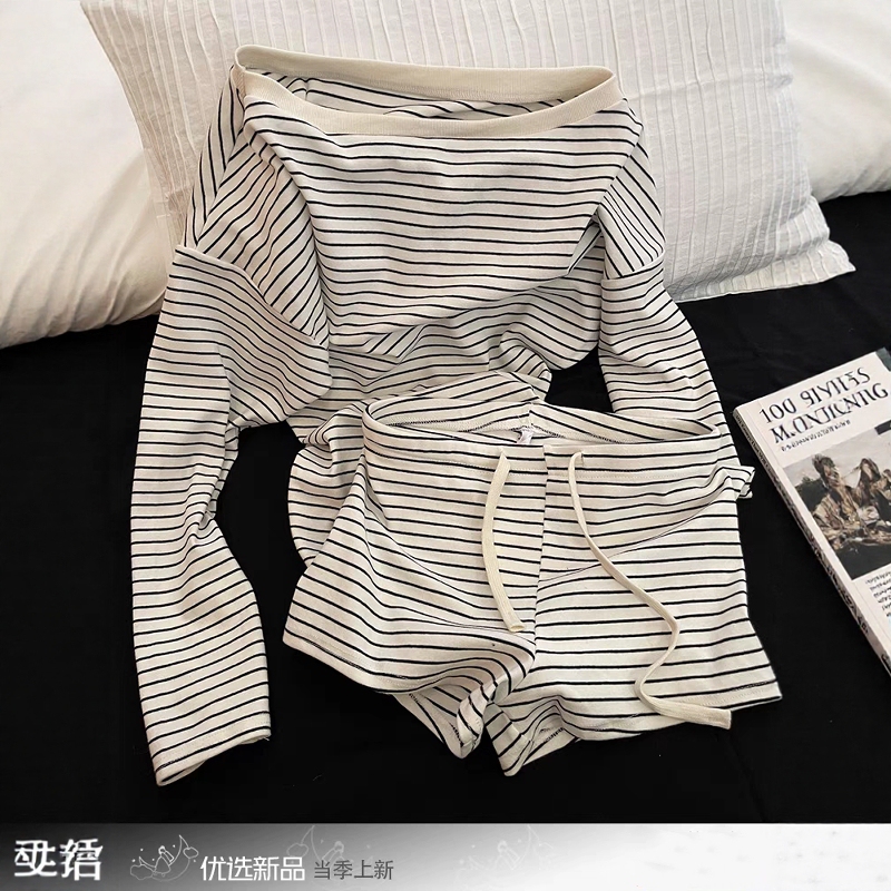 Korean Style Black and White Striped Off-Shoulder Pajamas for Women, Spring and Autumn Long-Sleeved Shorts T-Shirt, Off-Shoulder Plus Size Loungewear Set