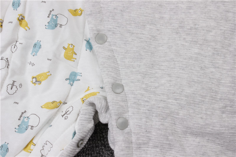 2018 mùa đông mới tư thế bé vuông quần áo bé trai và bé gái cộng với quần cotton dày bé romper Cáp Nhĩ Tân quần áo 6377 quần áo trẻ sơ sinh