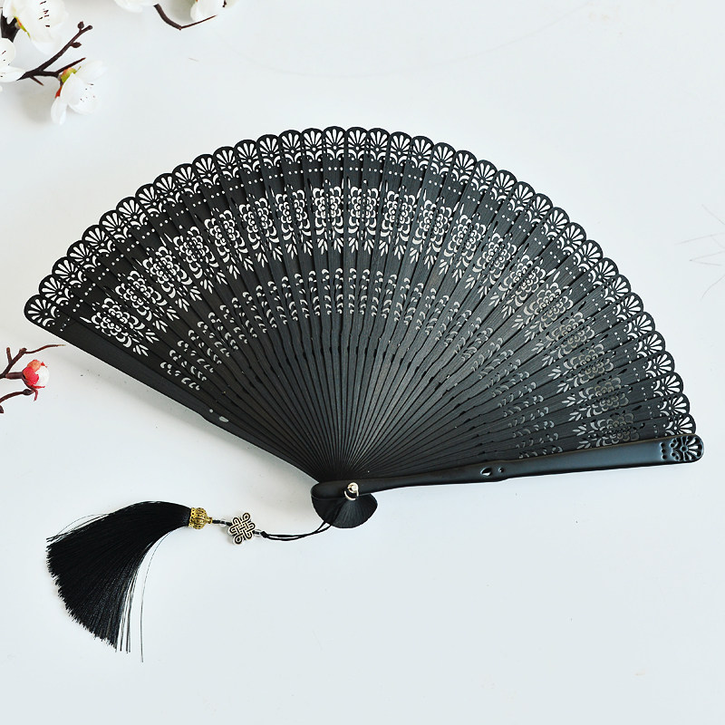 Classical all-bamboo hollowed-out small folding fan Japanese style Chinese fan ancient wind male and female folding fan hand-made dance fan black-Taobao
