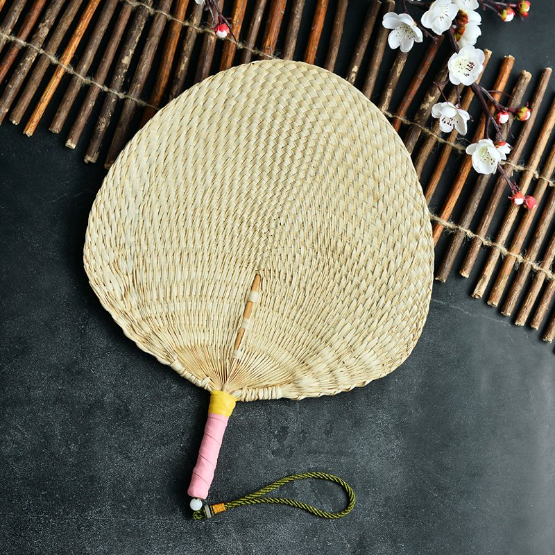 Pure hand-woven brown leaf fur retro nostalgia fan with baby fan children's toys carrying