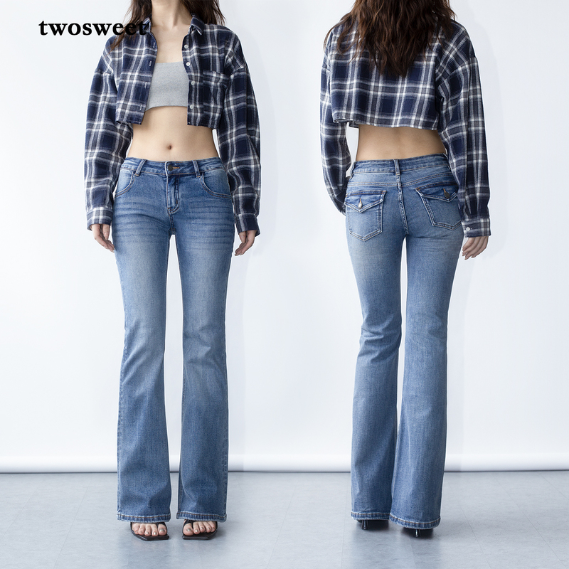 Twosweet Slim Waist-To-Hip Ratio/Low-Waist Series Retro Back Pocket Flap Slim Fit Micro-Flared Stretch Jeans