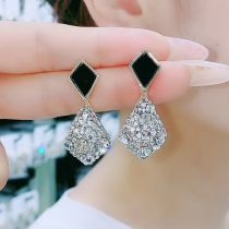 Diamond Earrings High Level Sensual Light Lavish Inserts 2021 New Tide Korea Temperament Net Red Silver Needle Water Drill Earrings Pendant
