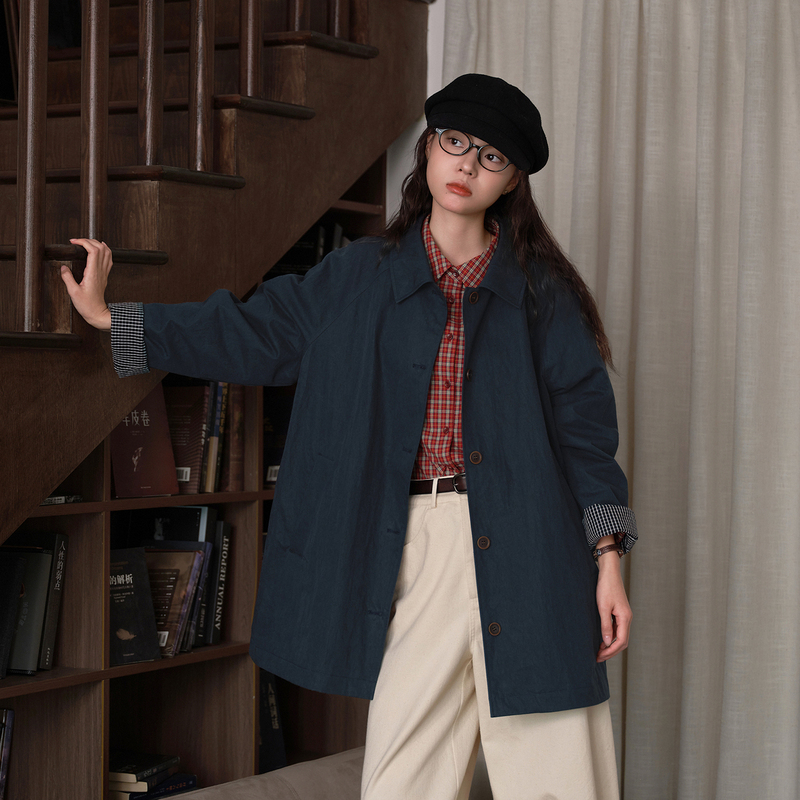 Original Side-Seam Cotton and Brocade Blend Blue Lapel Long-Sleeve Trench Coat for Women, Autumn Mid-Length Loose Casual Top Original Side-Seam Cotton and Brocade Blend Blue Lapel Long-Sleeve Trench Coat for Women, Autumn Mid-Length Loose Casual Top
