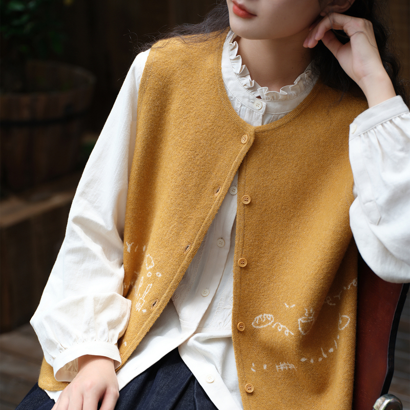 Original Side-Seam Design, Casual Wool-Blend Yellow Knit Vest for Women, Loose Sleeveless Outerwear for Autumn Original Side-Seam Design, Casual Wool-Blend Yellow Knit Vest for Women, Loose Sleeveless Outerwear for Autumn