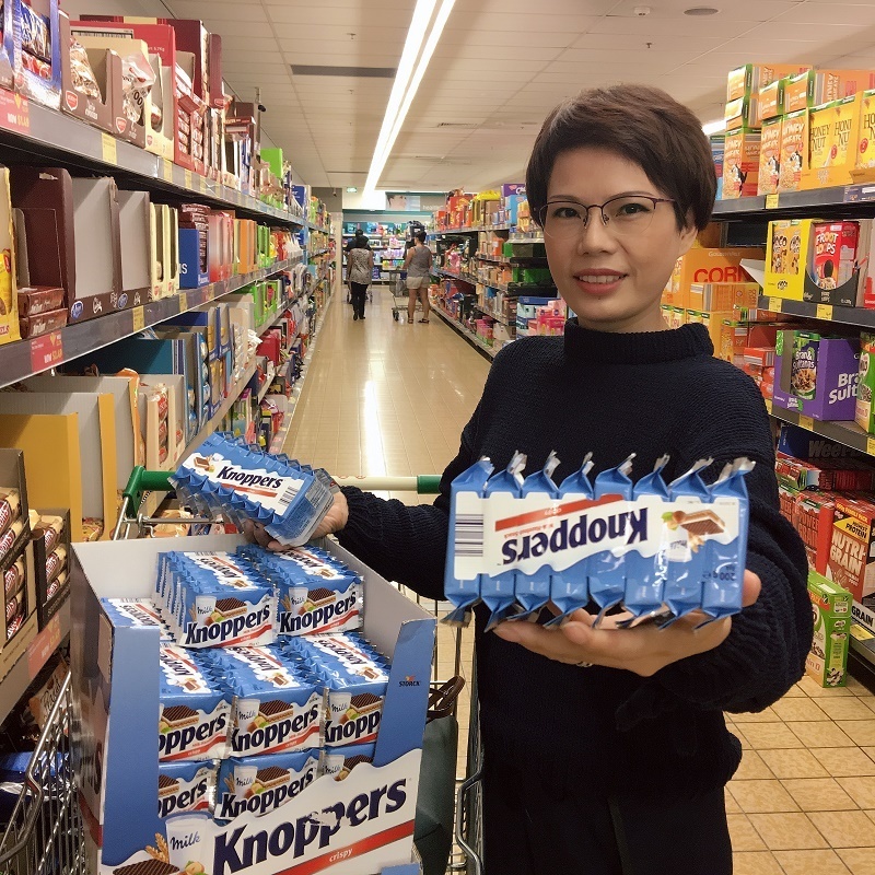 Australian German imports knoppers five layers of sandwich hazelnut chocolate weening cookies