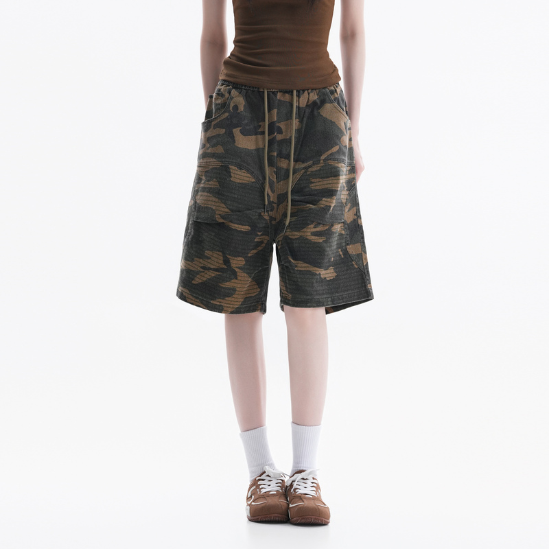【Sit and Eat to Your Heart's Content】Vintage High Street Color-Block Camouflage Pleated Work Shorts Unisex Wide-Leg Knee-Length Shorts