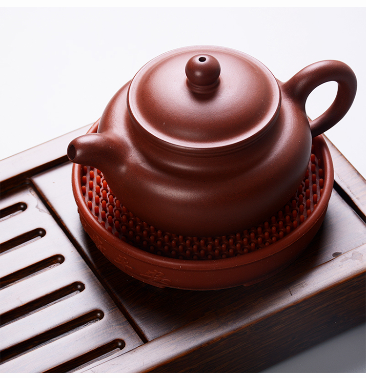 Silicone nồi nồi nồi giữ nồi cát màu tím cơ sở nồi cách nhiệt mat chống trượt Kung Fu trà đạo trà bộ phụ tùng ấm pha trà thủy tinh có lọc