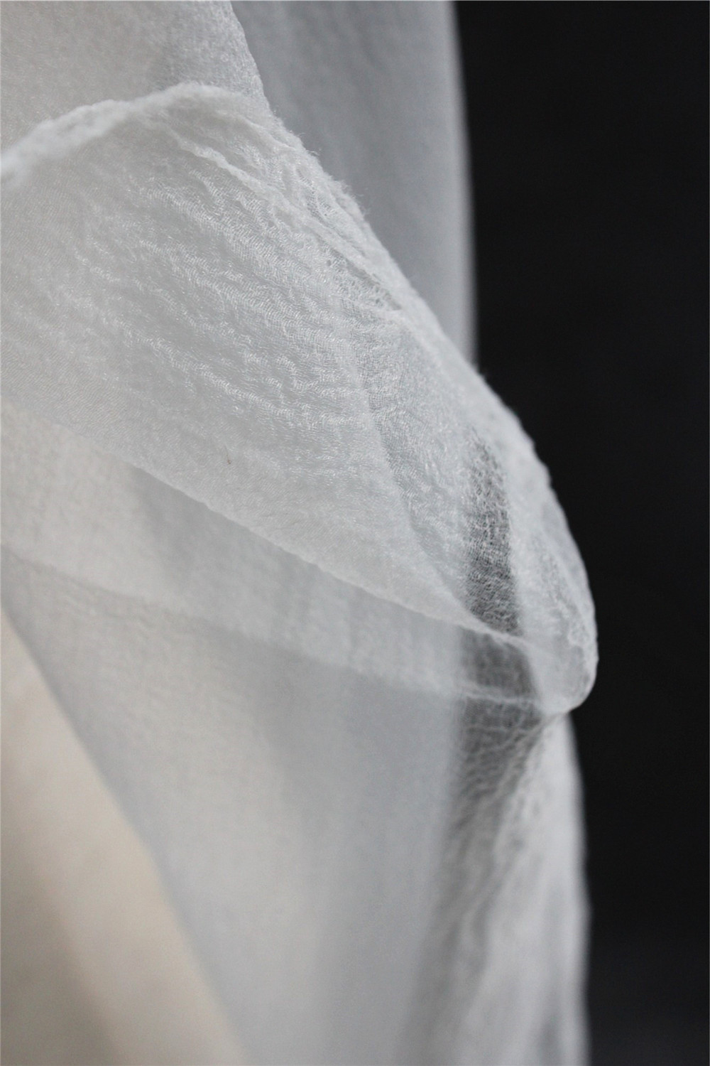 Seersucker organza kết cấu xếp li sợi thủ công tự làm ren đen nhập khẩu thiết kế quần áo vải vai thô