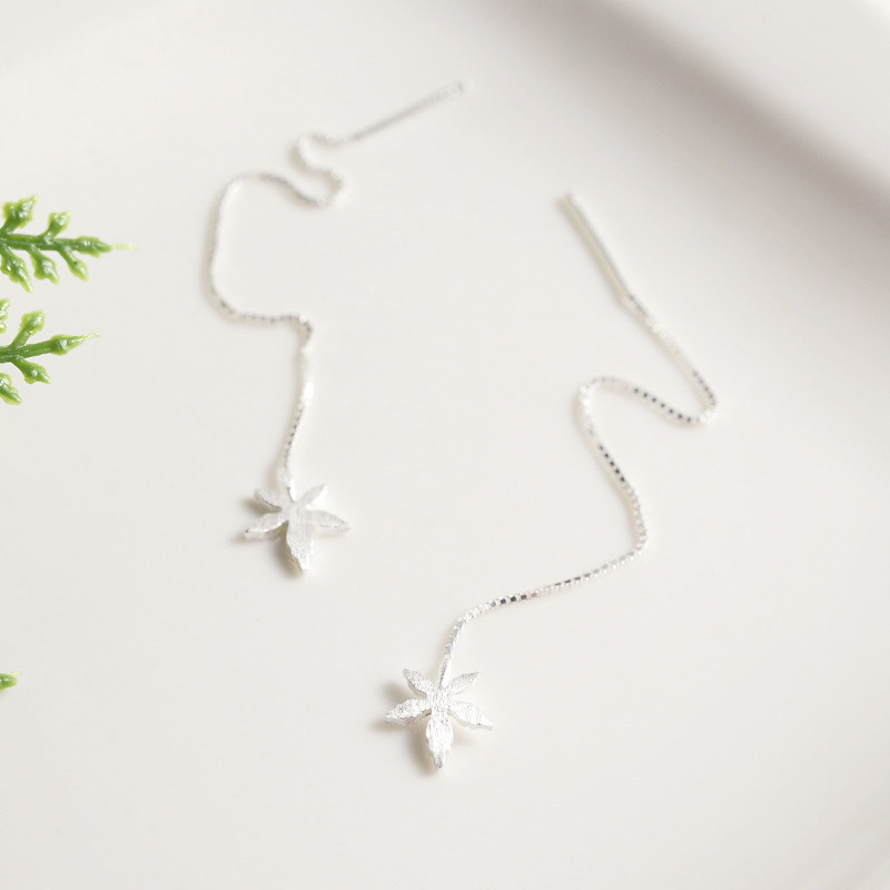 S925 sterling silver maple leaf earmaid leaves long tassel feminine ornament earrings student ear pin simple earrings