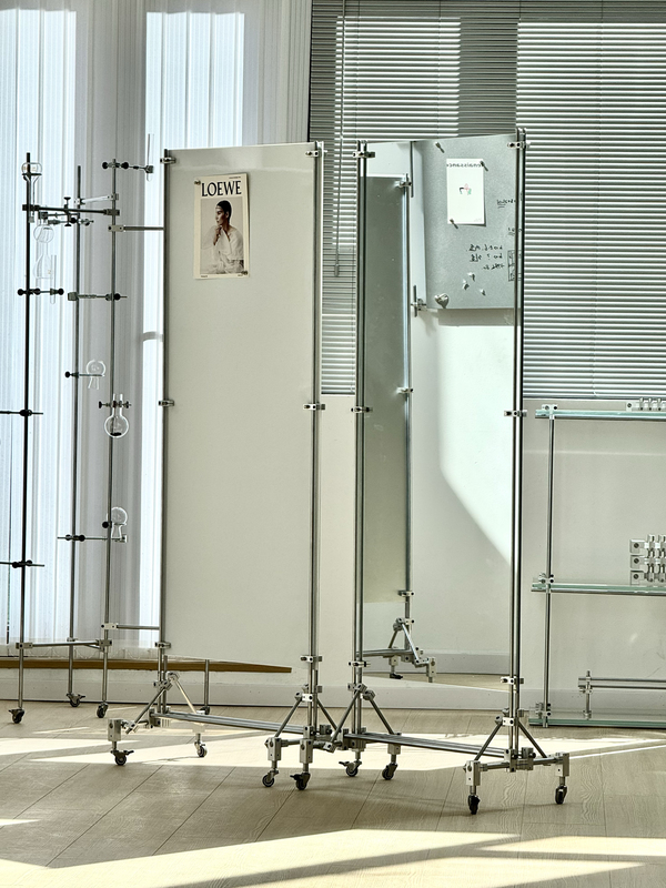【Silver Eye Series】Mirror Surface Whiteboard with Magnetic Writing and Movable Whiteboard Stand, Studio Design Sense