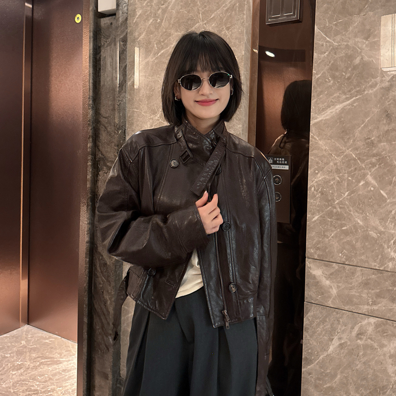 Imported Oil-Waxed Sheepskin Genuine Leather Jacket for Women, 2026 New Autumn Cool and Stylish Double-Breasted Biker Jacket