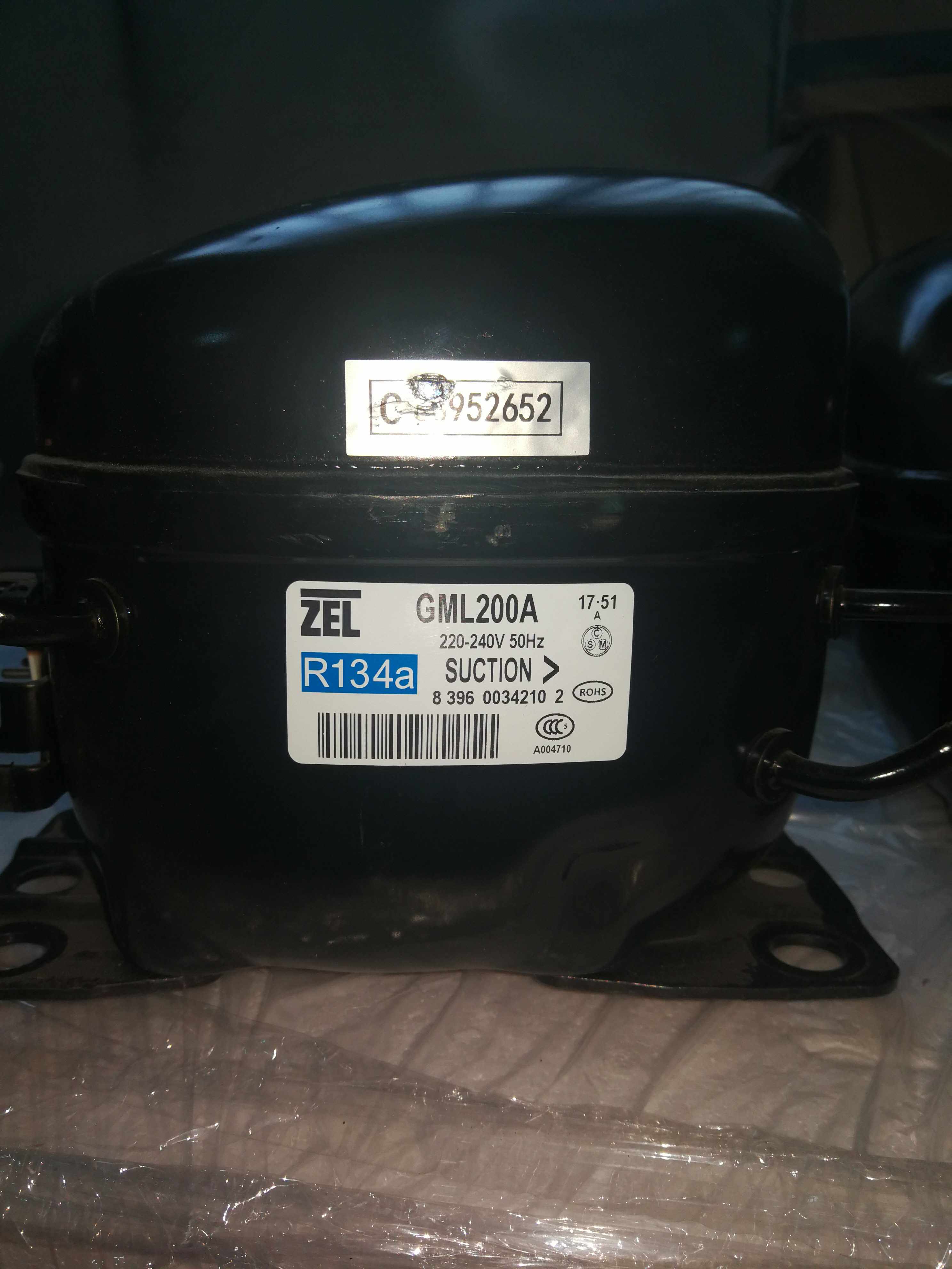 Brand new original Italian Zanussi GML200A refrigerator freezer compressor Environmentally friendly R134a refrigerant