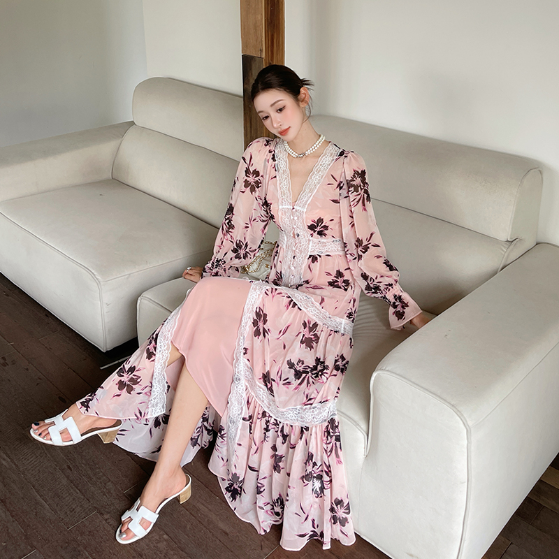 French Resort-Style Early Spring Beautiful Pink Lace Floral Long-Sleeved Dress for Women 2026 New Style Long Skirt