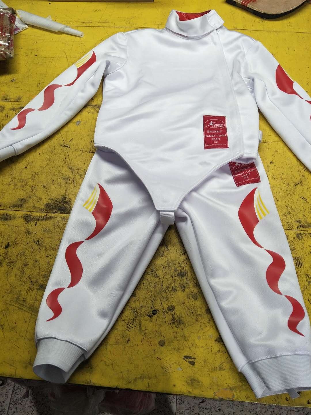 Fencing Equipment: Race suit three-piece set 350NCE certified high-grade fabric purchase message left and right hand