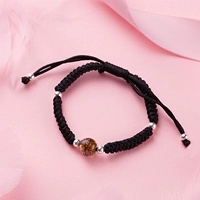 Самоподобный браслет черной веревки